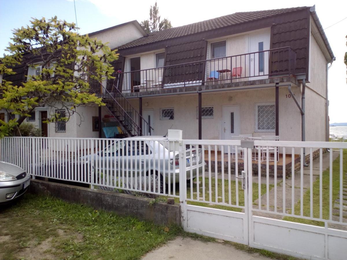 Vizparti Apartmanok Szántód Eksteriør bilde